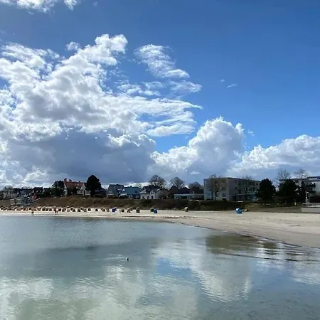 Strandnah,ruhig ,sunset- Balkon Und Kostenloser Parkplatz Kiel